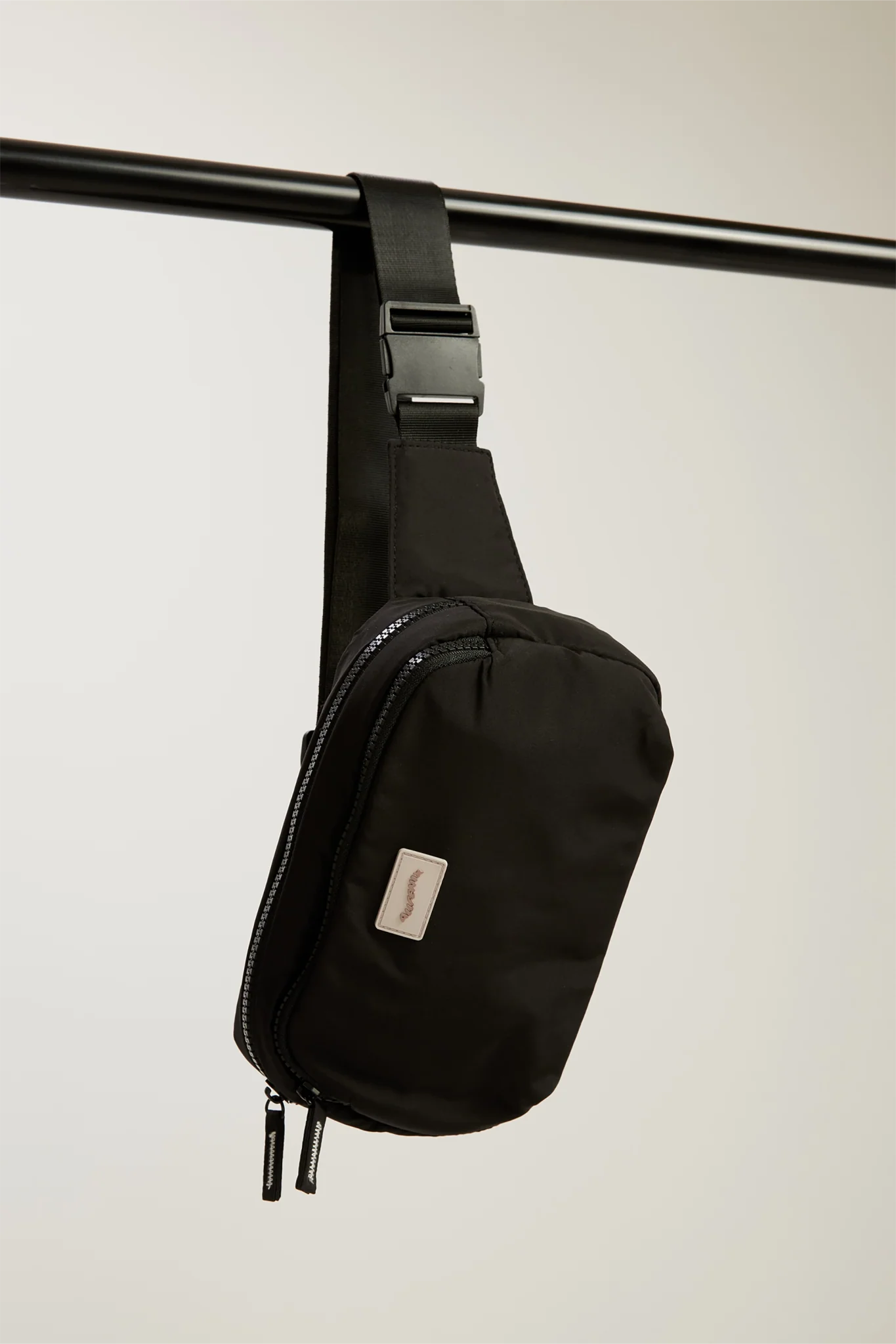 Active Waist Bag - Image 5