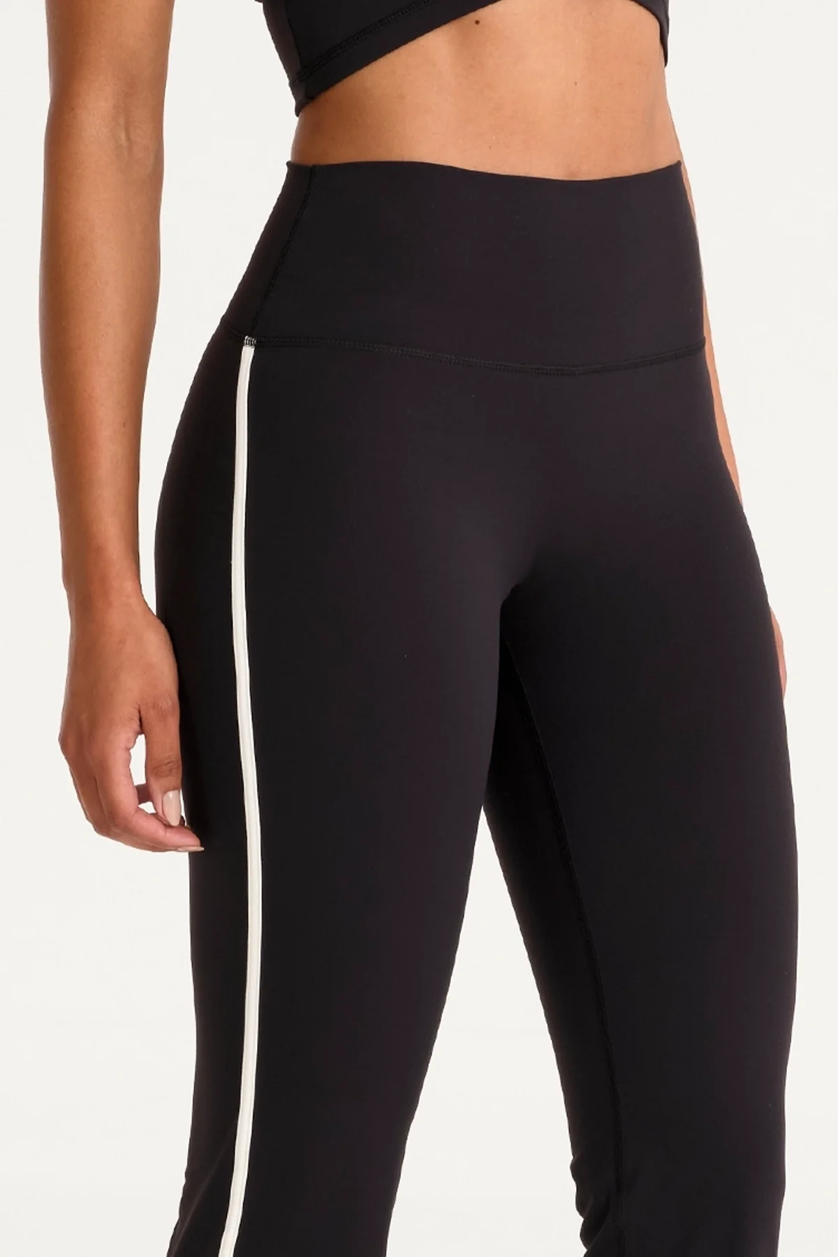 ALLFENIX CloudCore Contrast Flared Legging - Image 3