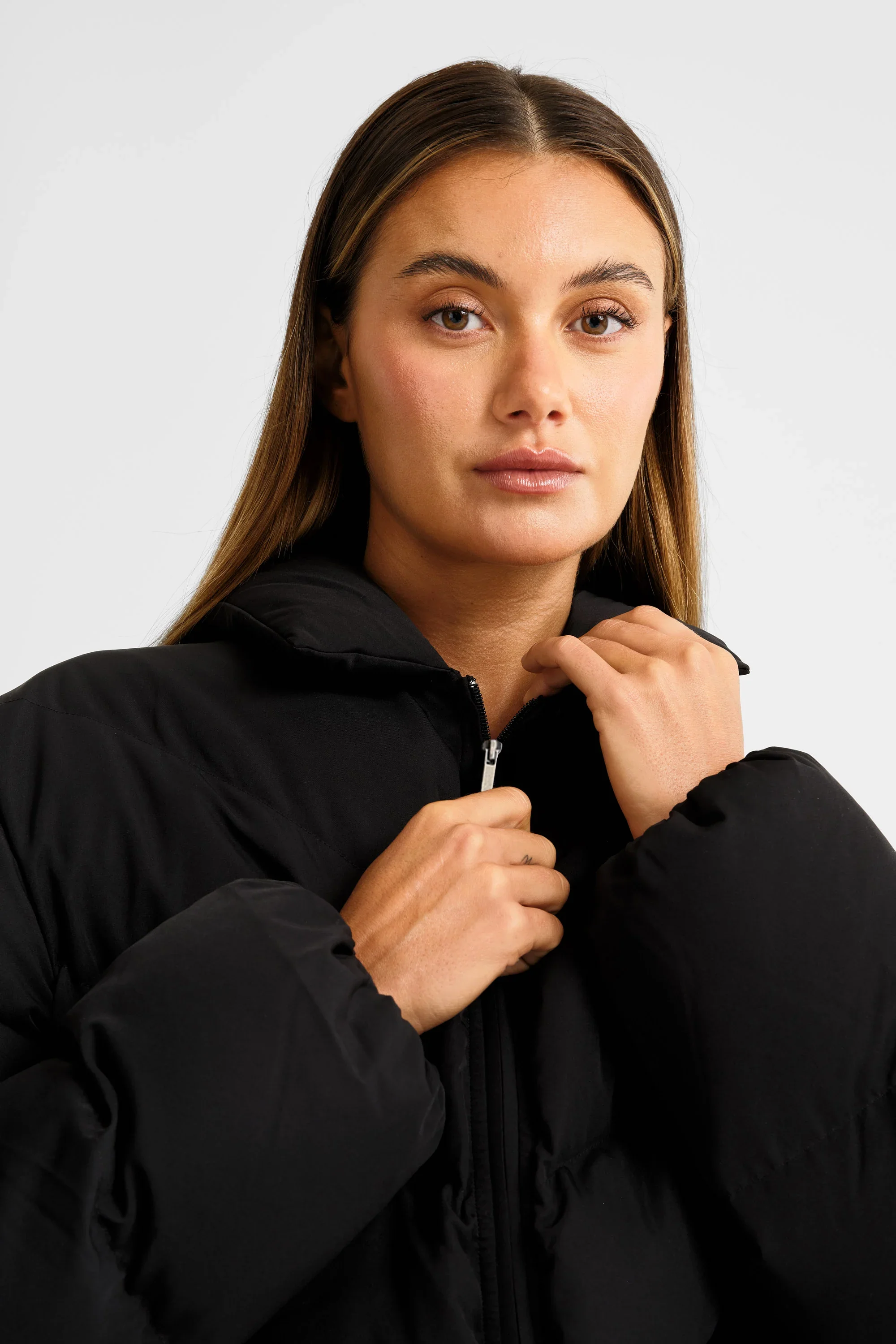Cropped Puffer Jacket - Image 6