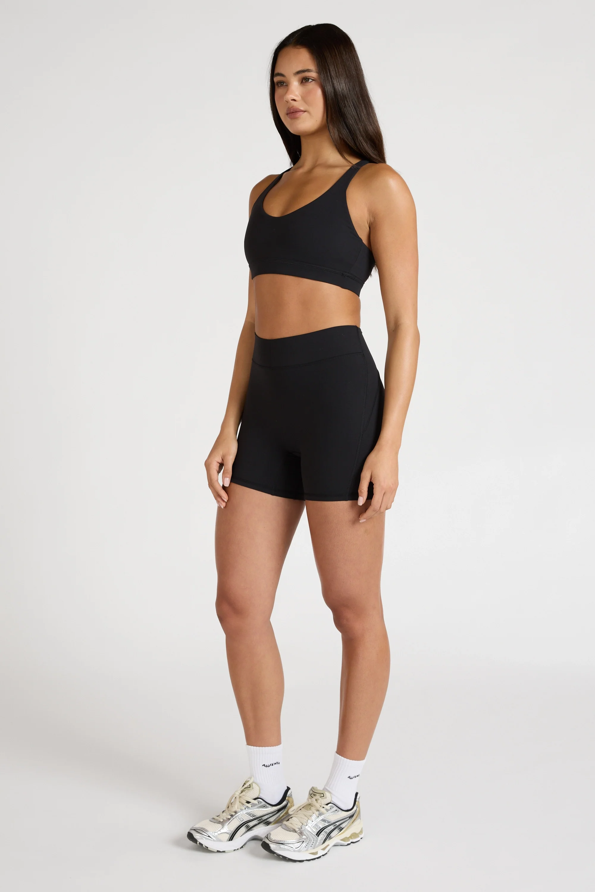 EcoSculpt Cross Back Sports Bra - Image 5